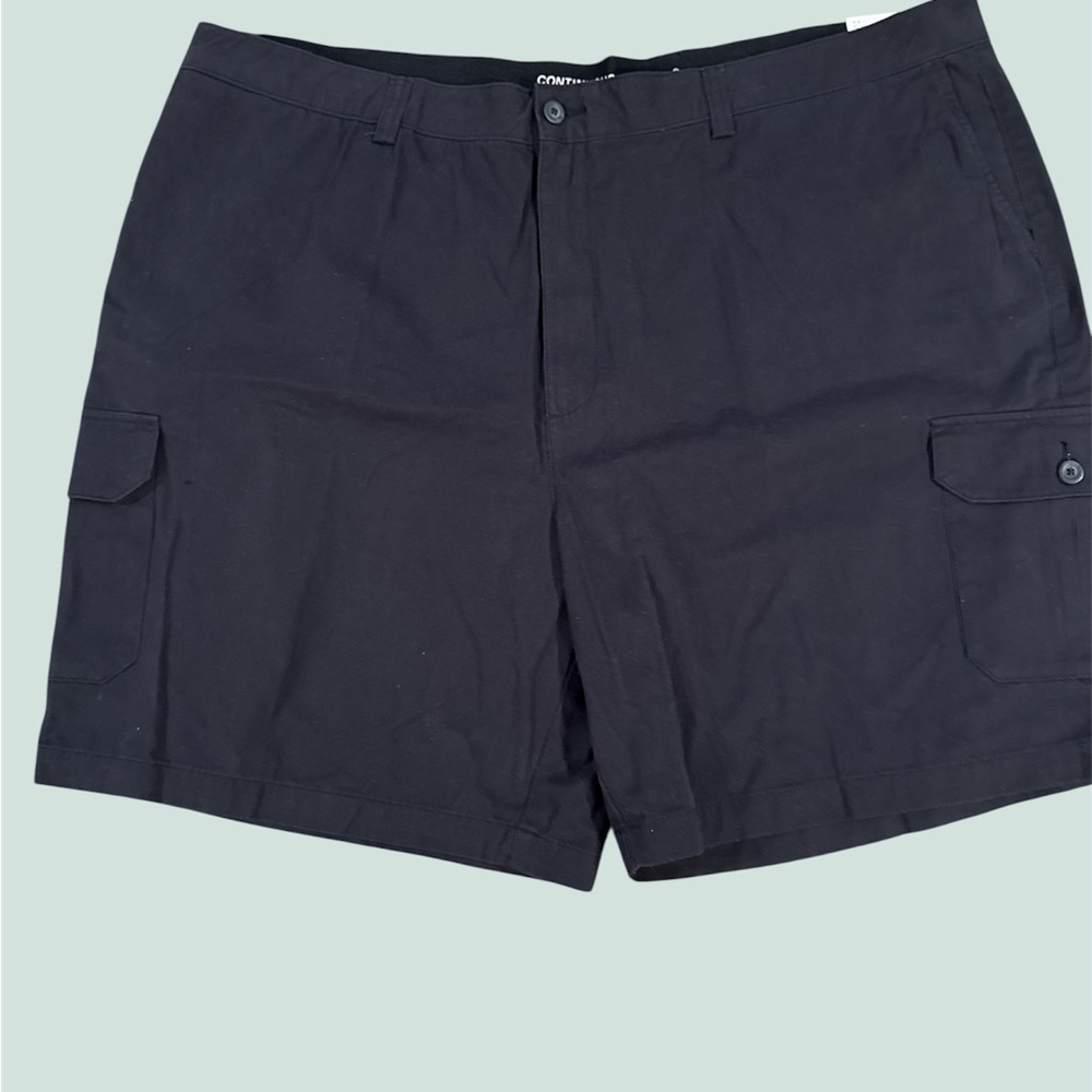 Harbor Bay Black Cargo Shorts with Structured Design